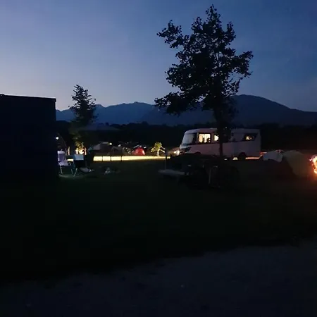 Camping Garden Park Pitches *