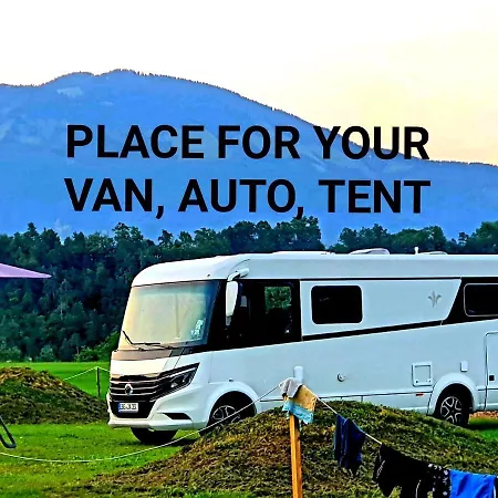 Camp Garden Park-pitches And Tents مكان تخييم *