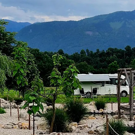 Camping Garden Park Pitches Kemp Radovljica