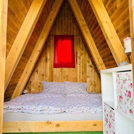 Camp Garden Park-pitches And Tents *