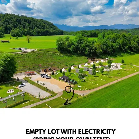 Camp Garden Park-pitches And Tents Campeggio