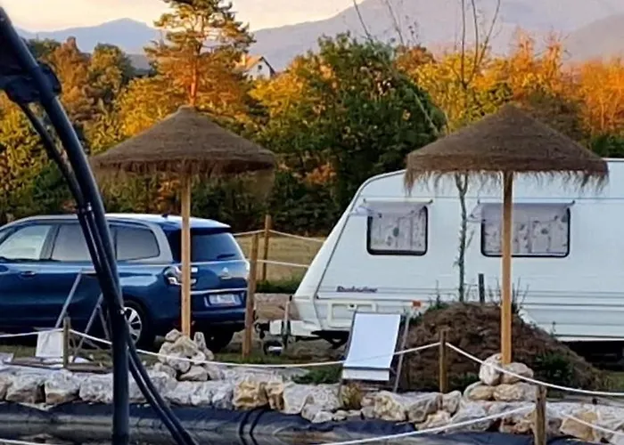 Camp Garden Park-pitches And Tents Camping