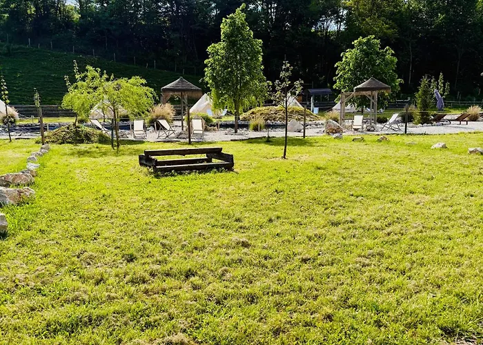 Camp Garden Park-pitches And Tents *