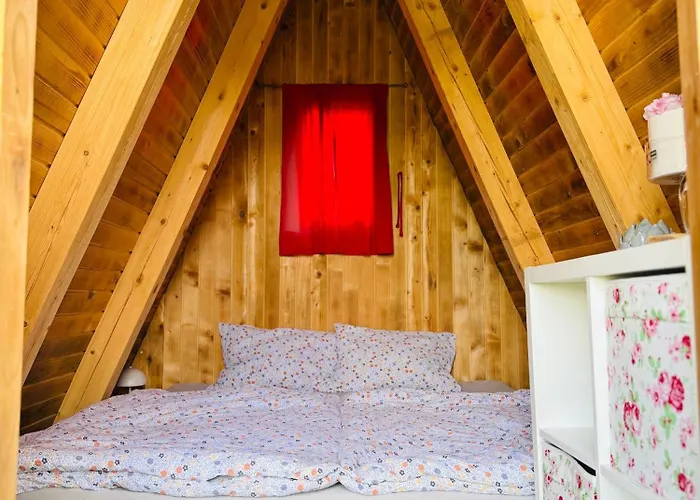 Camp Garden Park-pitches And Tents *